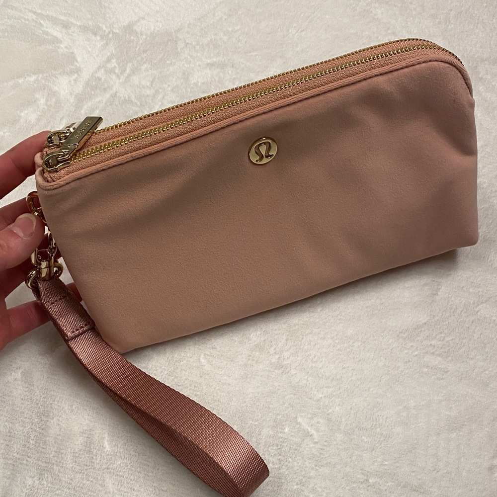 Lululemon Velvet Wristlet Clutch in Blush Pink - Picture 2 of 6